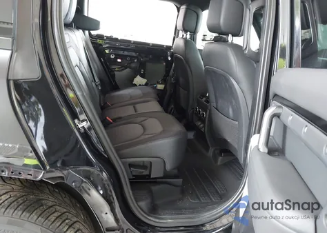 2023 Land Rover Defender 130 X-Dynamic Se z USA, uszkodzony, nr VIN SALE2FEU7P2186514